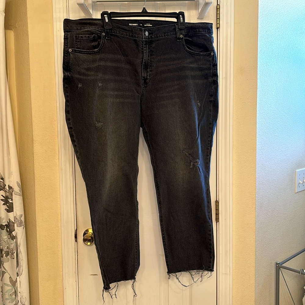 Old Navy black distressed Jeans